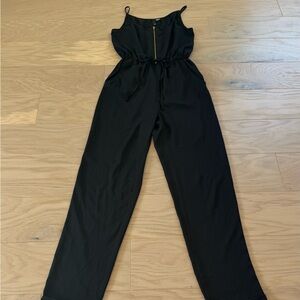 H&M women’s black jumpsuit one piece romper size 4